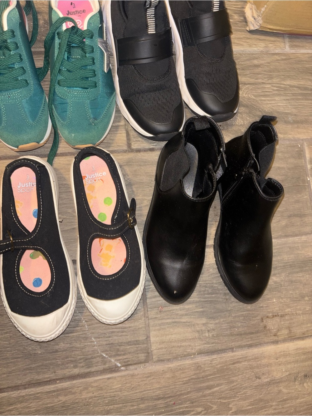 Shoes bundle - Picture 4 of 8